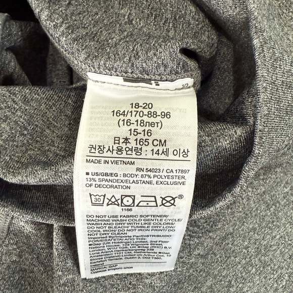 GAP Fit Teen Crossover Flare Leggings - Picture 6 of 6